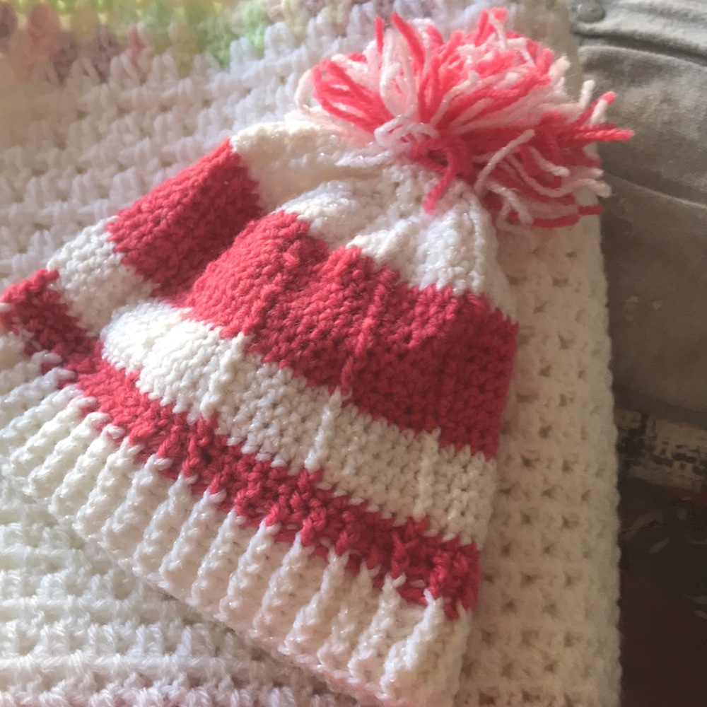 Handmade crochet baby blanket/matching beanie.